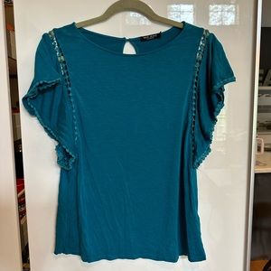 Max Jeans Woman’s teal butterfly sleeve shirt
